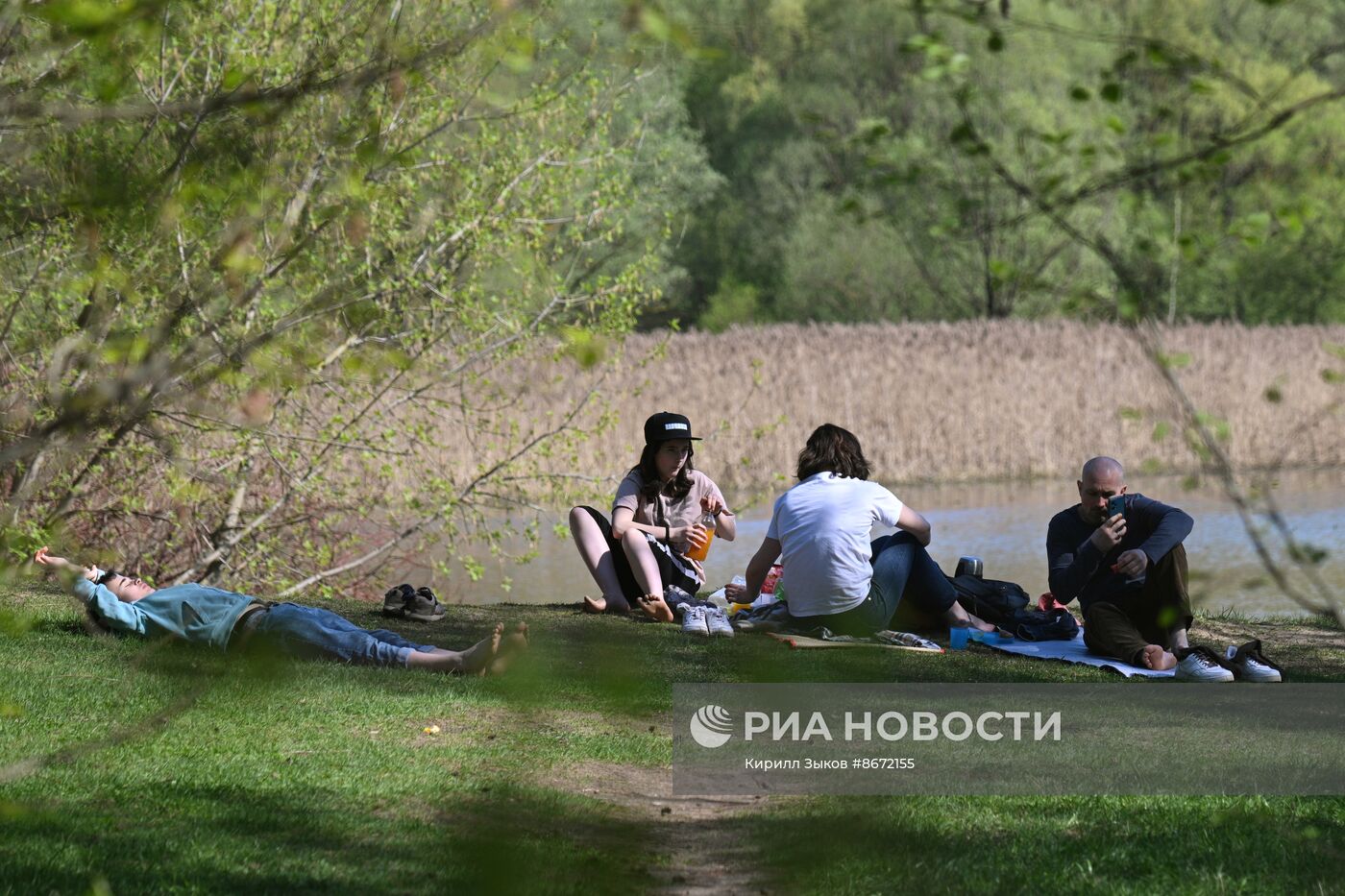 Отдых москвичей в Серебряном бору