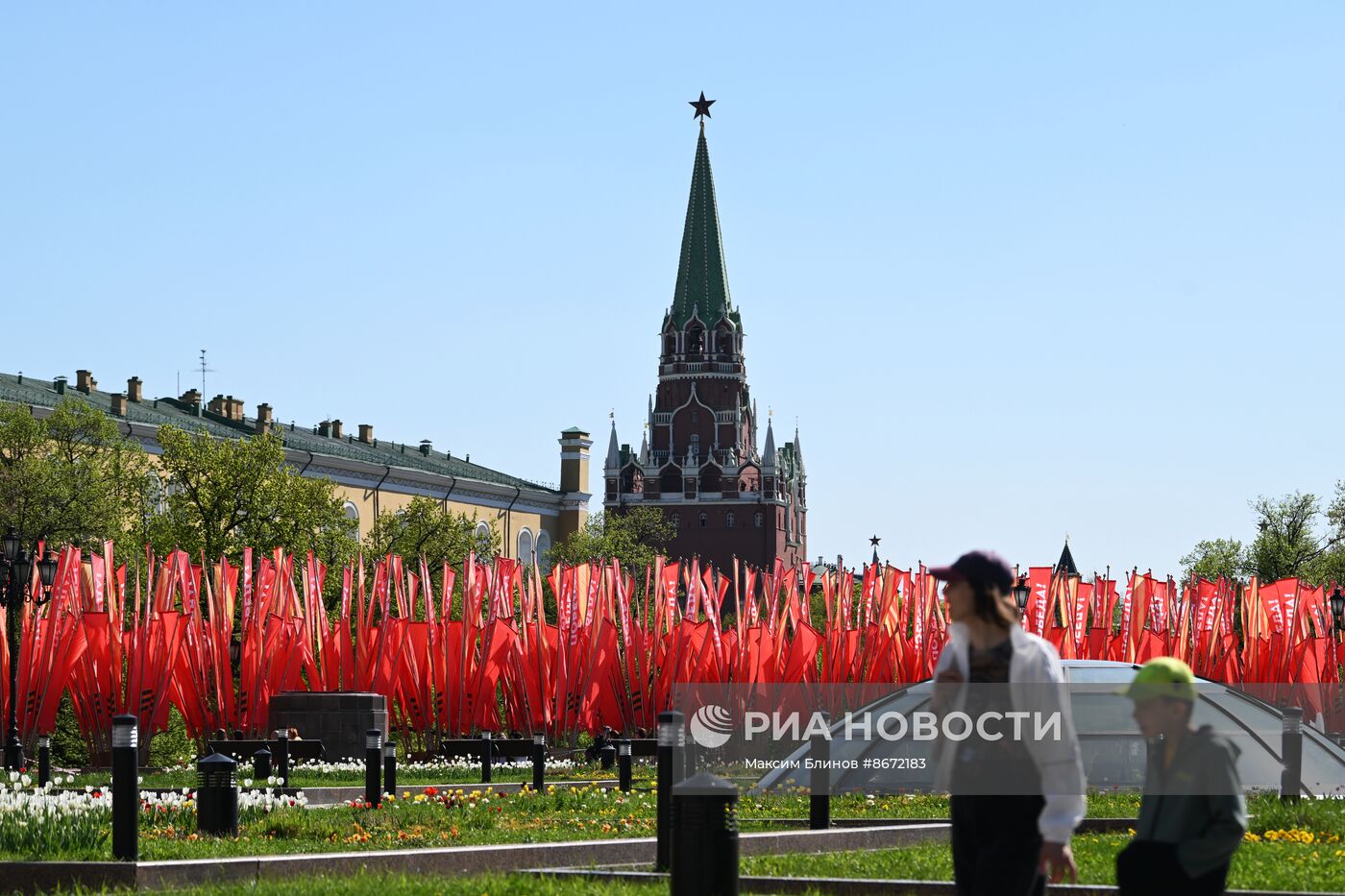 Праздничное оформление Москвы к Дню Победы