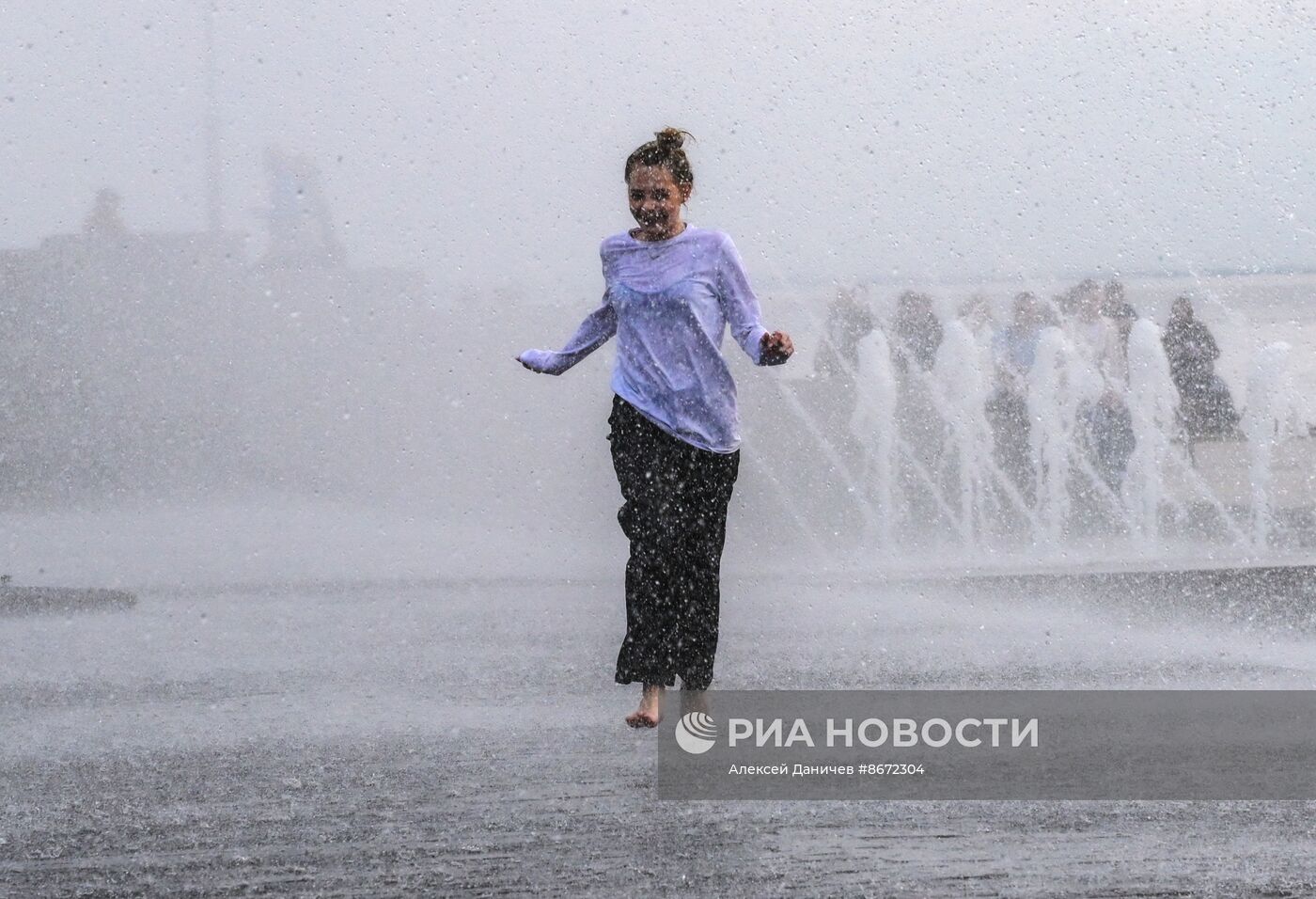 В Санкт-Петербурге открылся сезон фонтанов