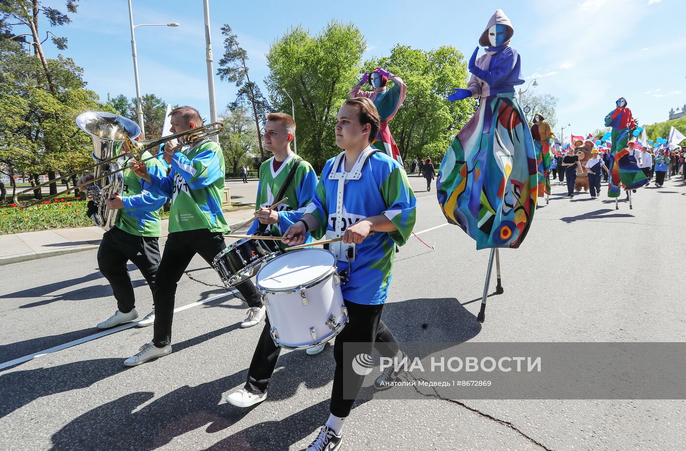 Выставка "Россия". Шествие и флешмоб "Труд крут"