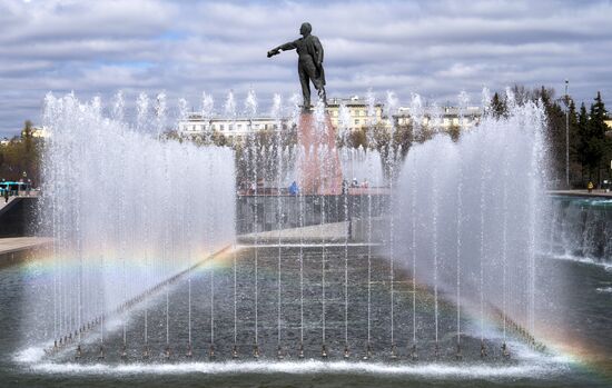 В Санкт-Петербурге открылся сезон фонтанов