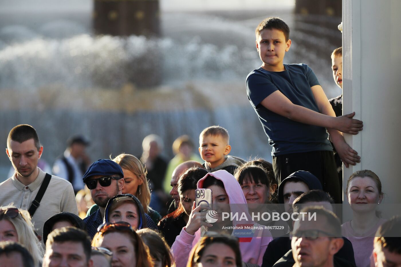 Выставка "Россия". Концерт "Мир. Труд. Май. Перезагрузка"