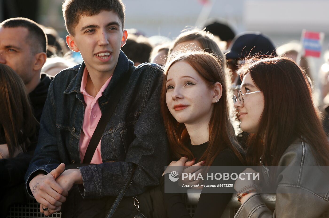 Выставка "Россия". Концерт "Мир. Труд. Май. Перезагрузка"