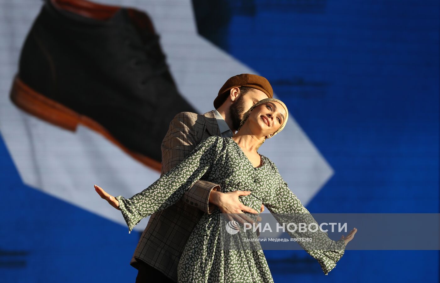 Выставка "Россия". Концерт "Мир. Труд. Май. Перезагрузка"