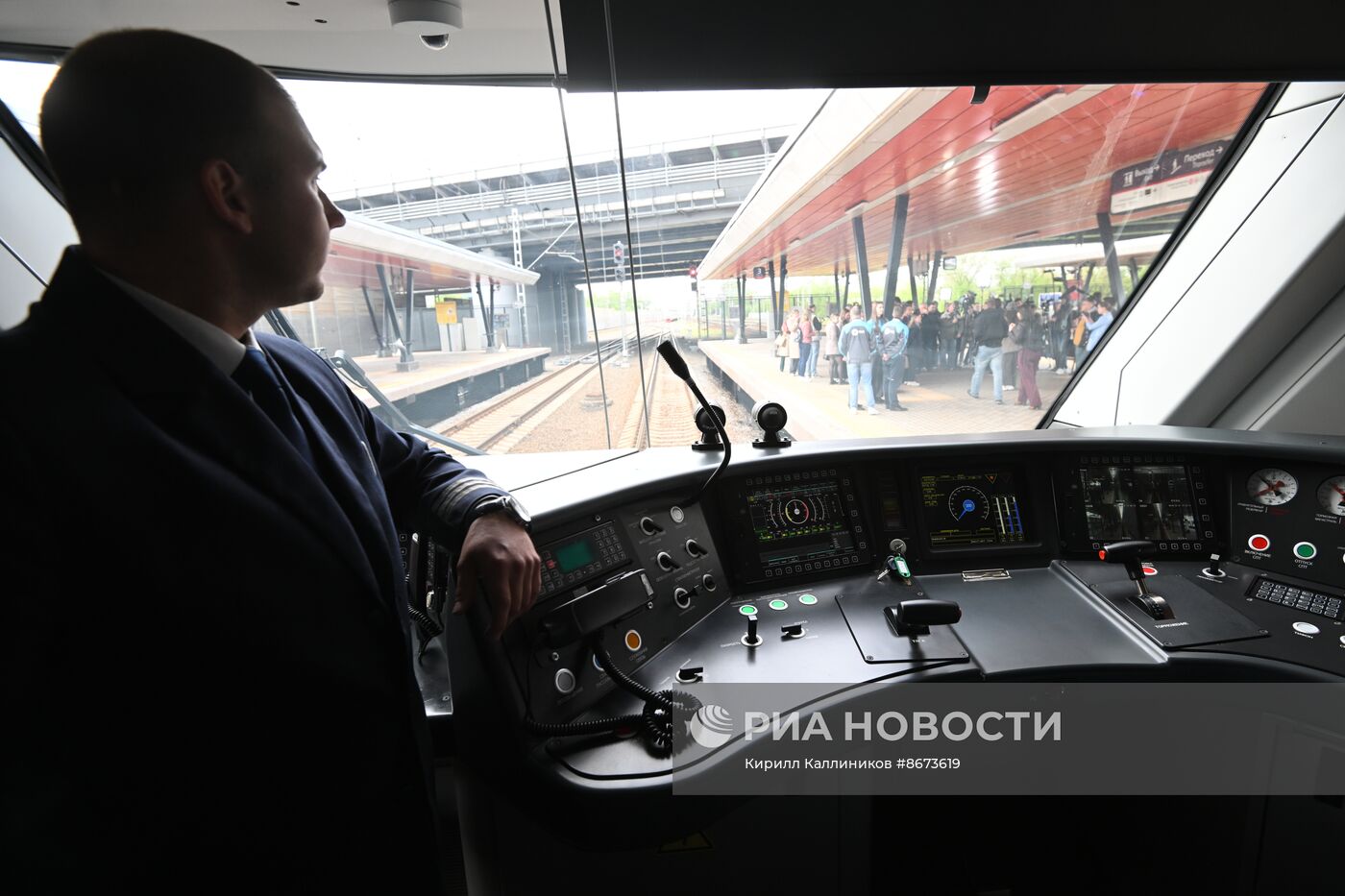 Запуск на линию нового поезда "Иволга 4.0"