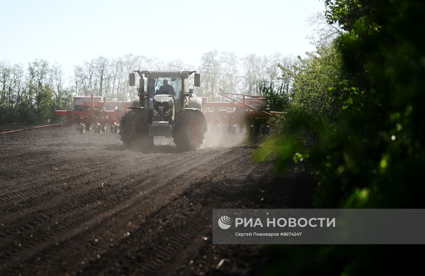 Весенняя посевная в Ростовской области
