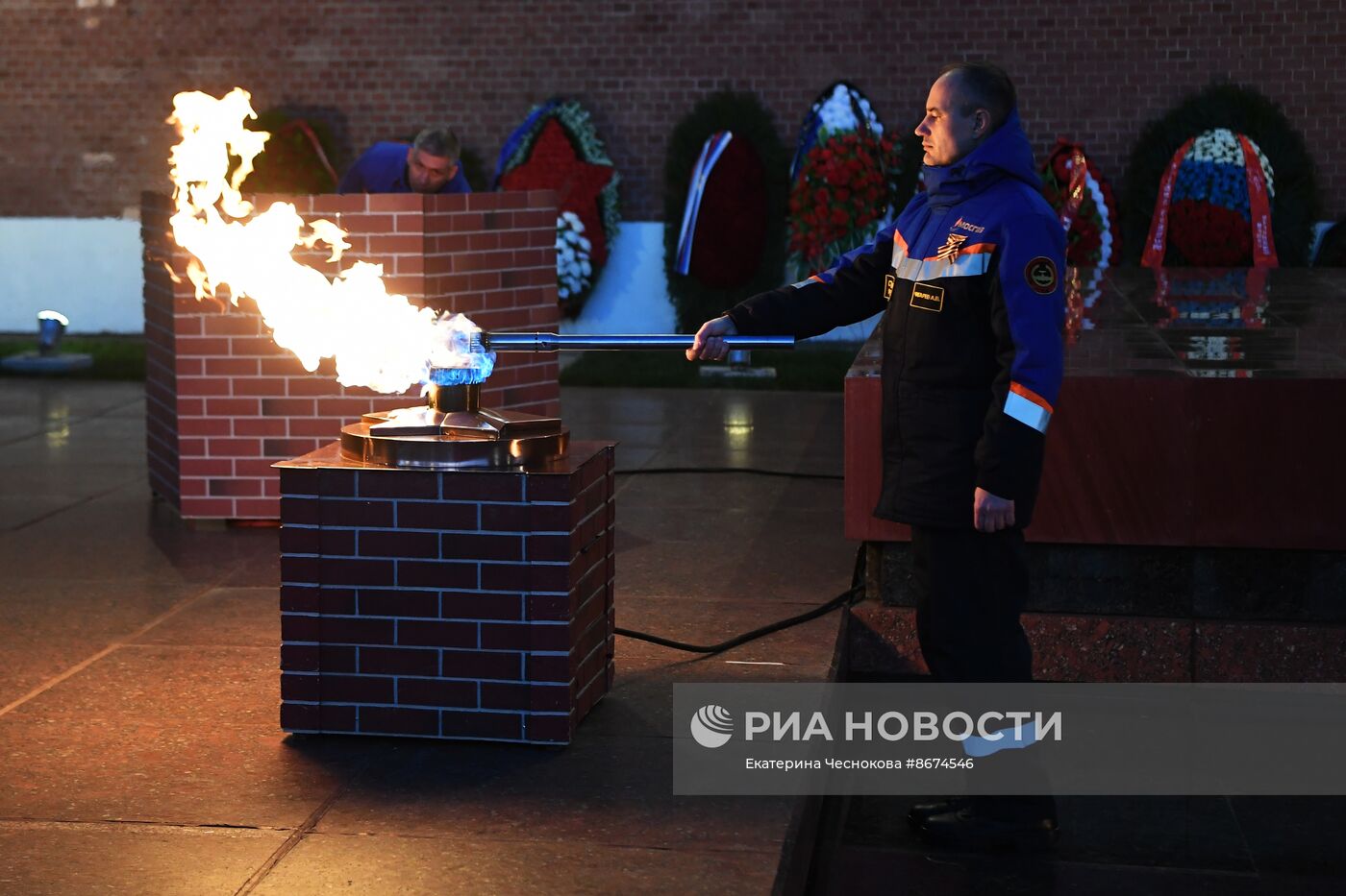 Профилактика Вечного огня в Александровском саду