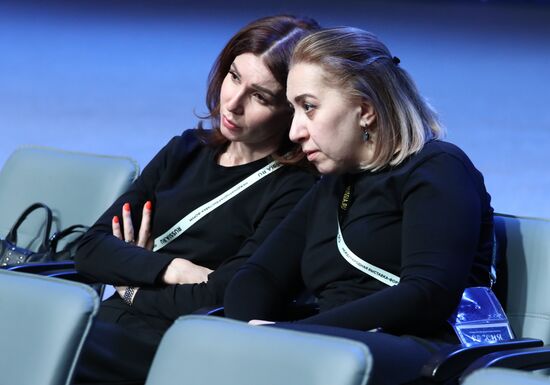 Выставка "Россия". Показ научно-фантастического художественного фильма "Москва — Кассиопея" режиссера Ричарда Викторова