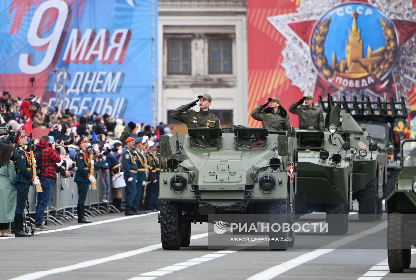Генеральная репетиция парада Победы в Санкт-Петербурге