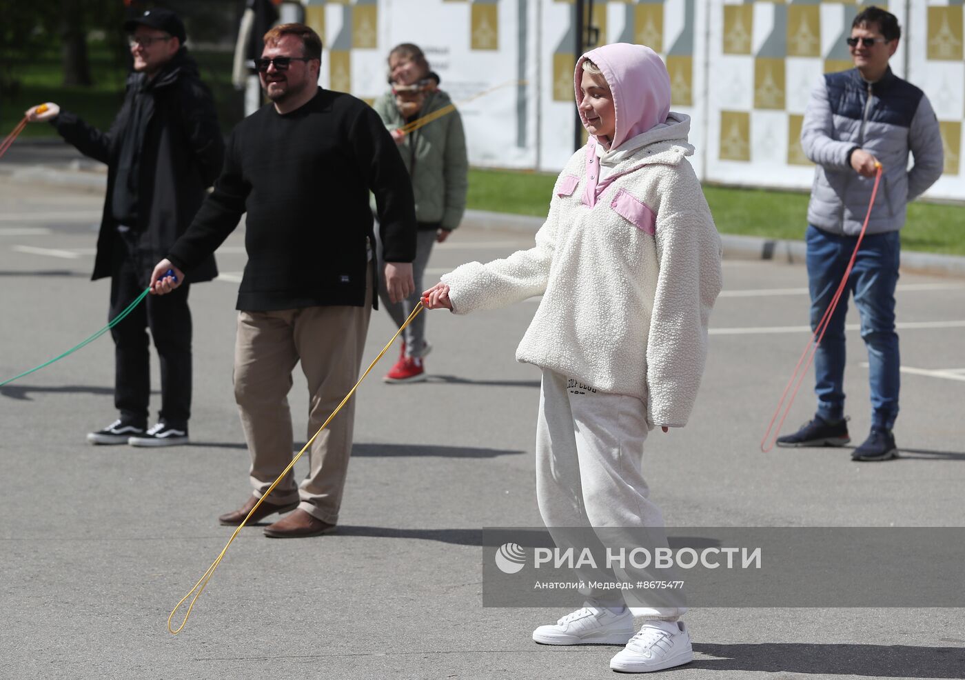 Выставка "Россия". Зарядка на площадке "Спортивная Россия" с победителем Кубка России по роуп-скипингу Юрием Данильченко