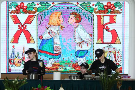 Выставка "Россия". Пасха в Доме российской кухни