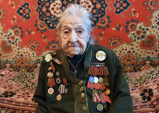 Ветеран Великой Отечественной войны А. Шемонаева
