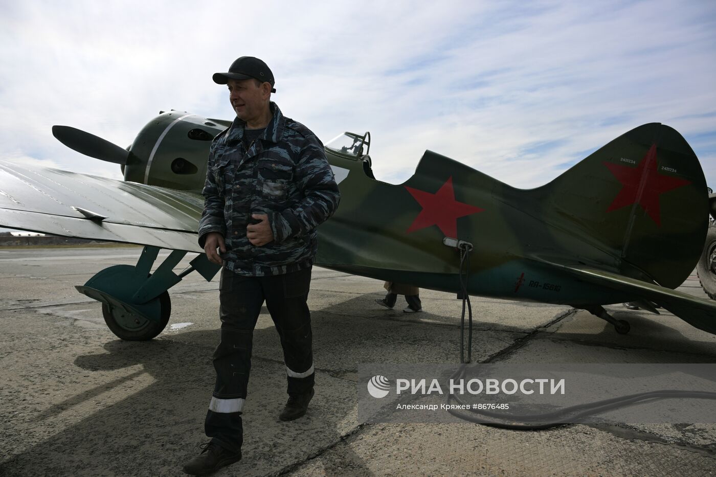 Полет восстановленного истребителя И-16 над Новосибирском