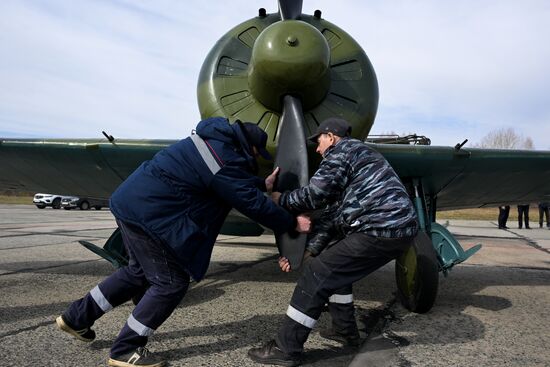 Полет восстановленного истребителя И-16 над Новосибирском