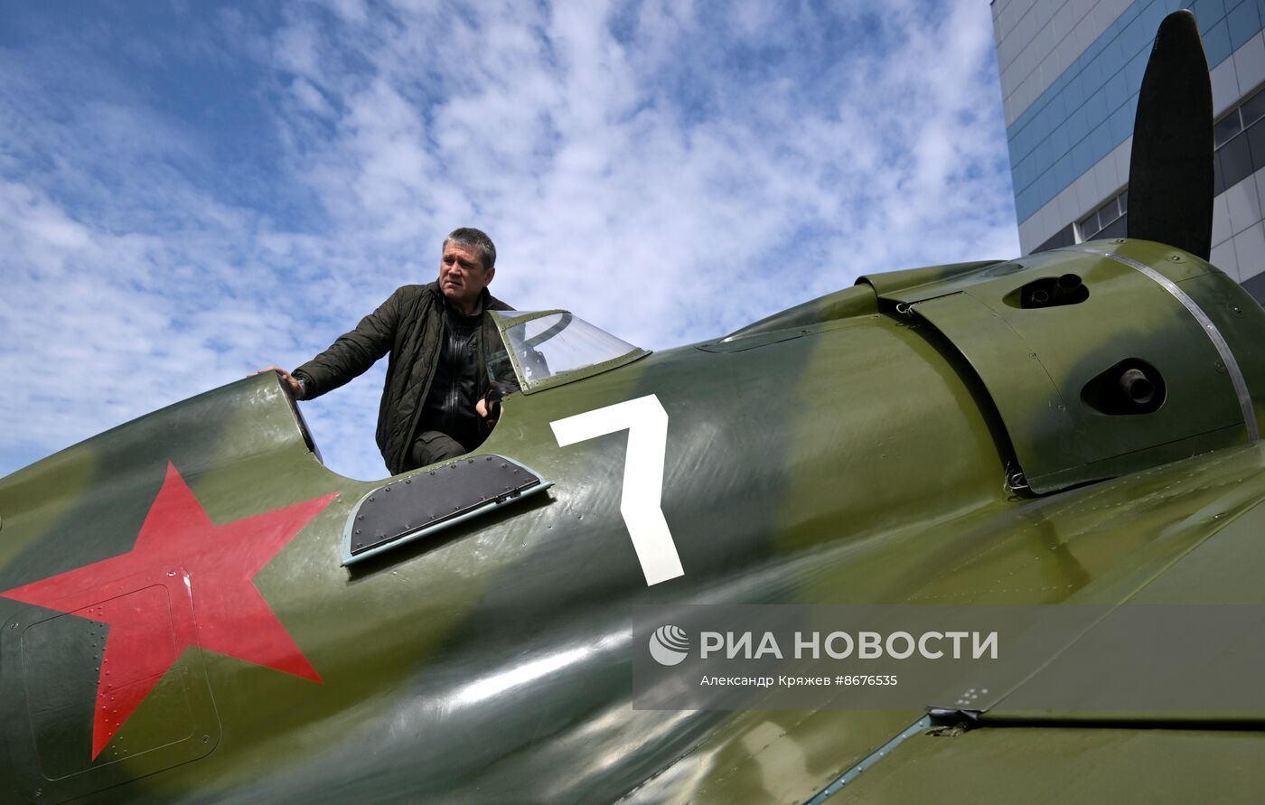 Полет восстановленного истребителя И-16 над Новосибирском