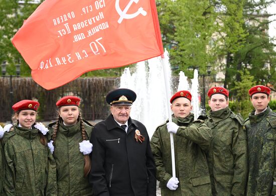 Акция "Парад у дома ветерана" в Казани