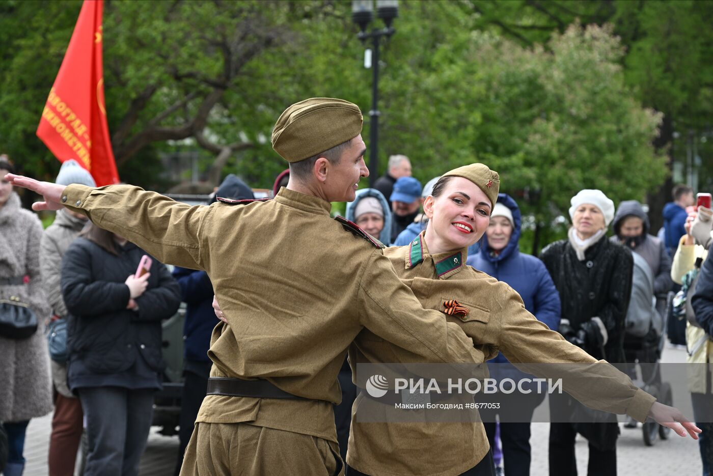 Акция "Парад у дома ветерана" в Казани