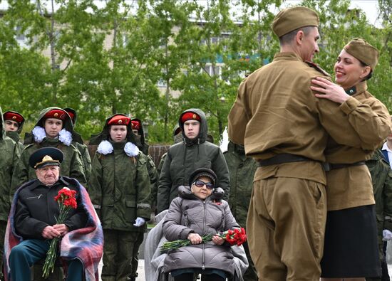 Акция "Парад у дома ветерана" в Казани