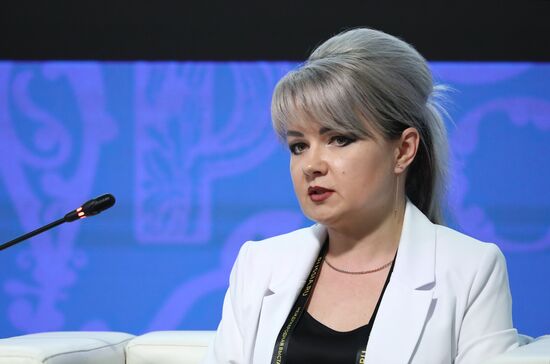 Выставка "Россия". Экспертная панель "Инвестиционный климат: какие перспективы в 2024 году?"