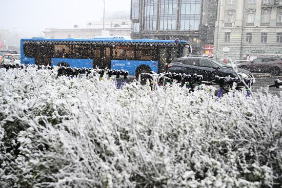 Снег в Москве