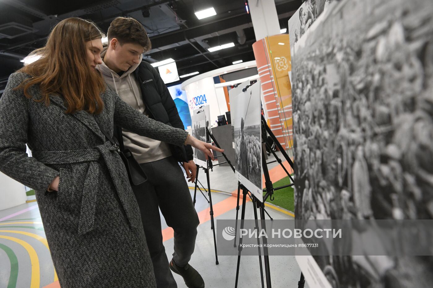 Открытие фотовыставки проекта "Освобождение. Путь к Победе. Тыл"