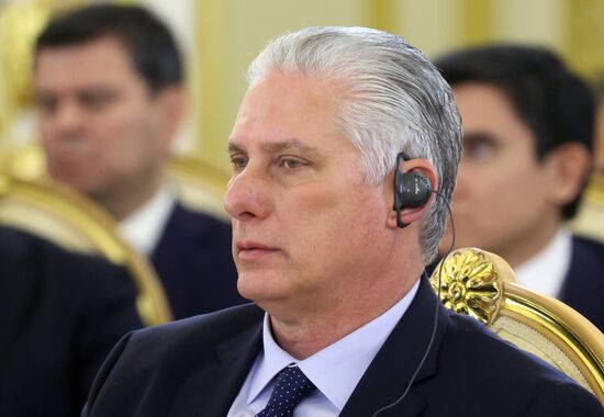 Президент России Владимир Путин принял участие в юбилейном саммите ЕАЭС в Москве