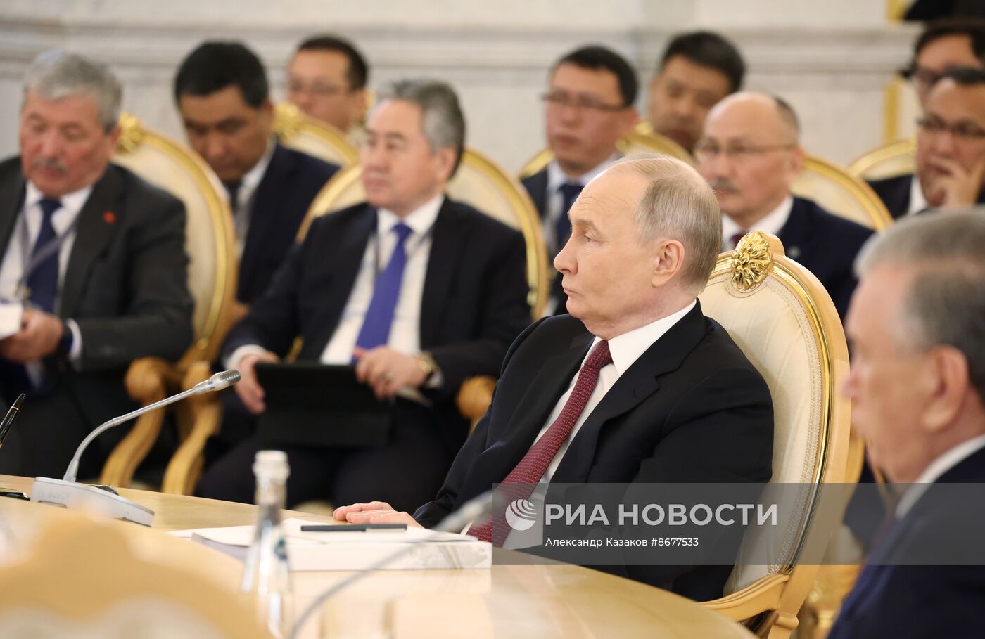 Президент России Владимир Путин принял участие в юбилейном саммите ЕАЭС в Москве