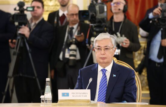 Президент России Владимир Путин принял участие в юбилейном саммите ЕАЭС в Москве