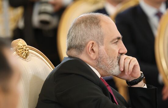 Президент России Владимир Путин принял участие в юбилейном саммите ЕАЭС в Москве