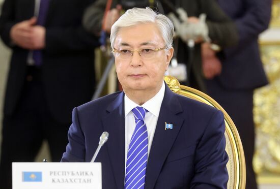 Президент России Владимир Путин принял участие в юбилейном саммите ЕАЭС в Москве