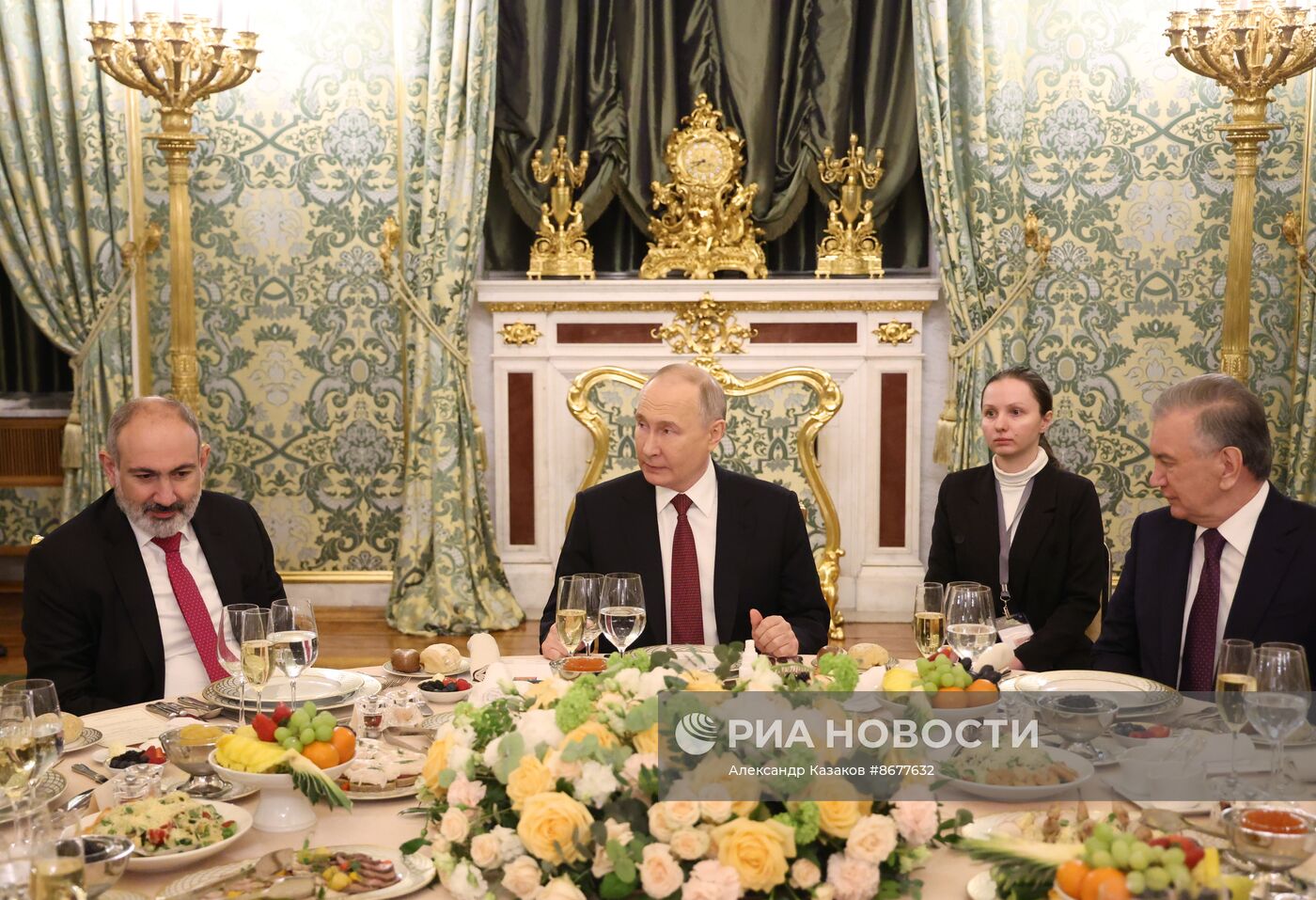 Президент России Владимир Путин принял участие в юбилейном саммите ЕАЭС в Москве