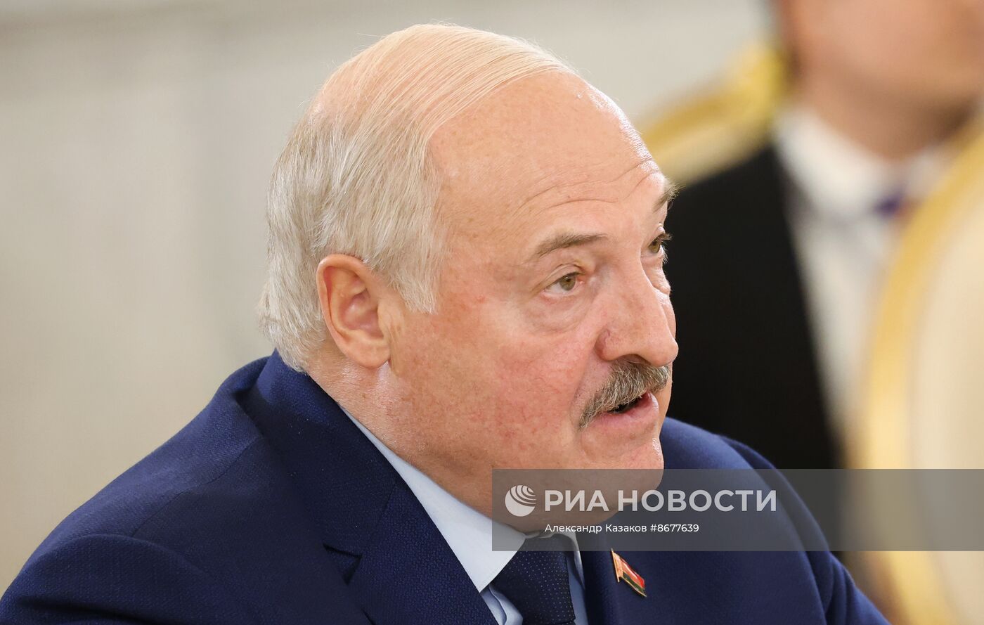 Президент России Владимир Путин принял участие в юбилейном саммите ЕАЭС в Москве