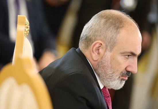 Президент России Владимир Путин принял участие в юбилейном саммите ЕАЭС в Москве