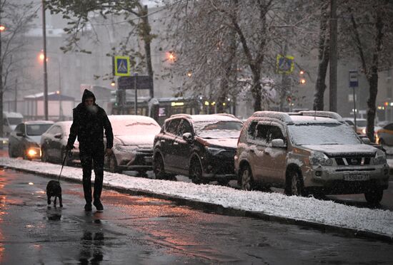 Снег в Москве