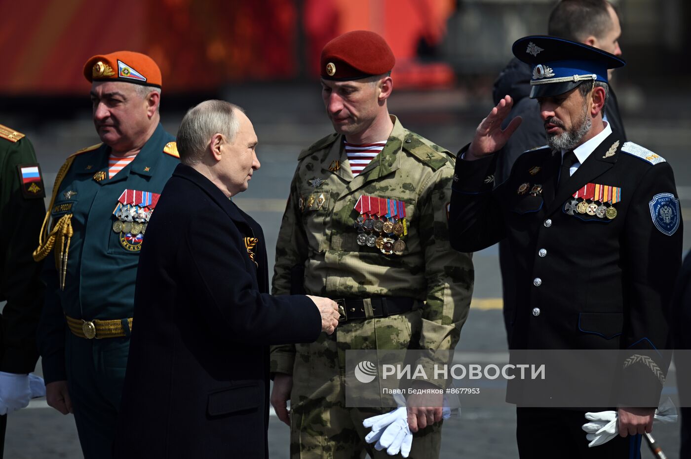 Президент Владимир Путин принял участие в параде Победы в Москве