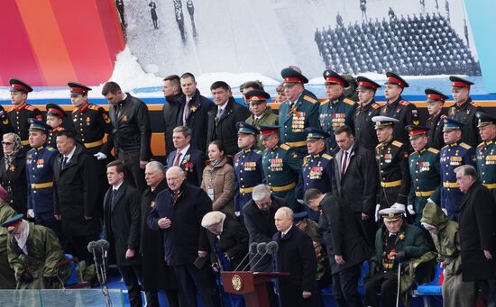 Президент Владимир Путин принял участие в параде Победы в Москве