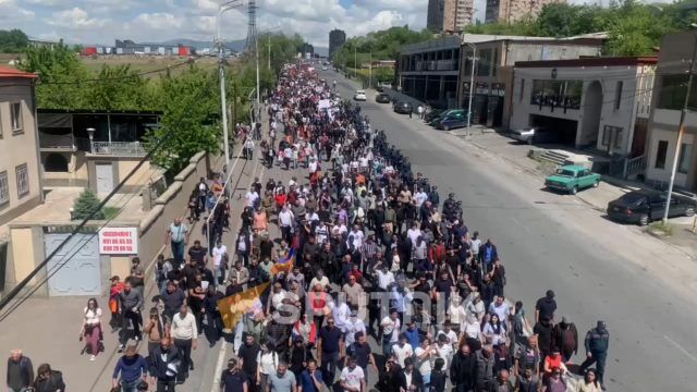 Шествие движения "Тавуш во имя Родины" уже на Тбилисском шоссе в Ереване