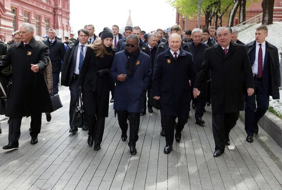 Президент Владимир Путин принял участие в параде Победы в Москве