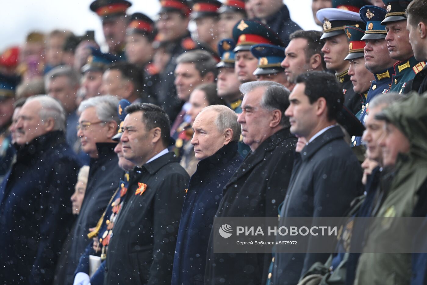 Президент Владимир Путин принял участие в параде Победы в Москве