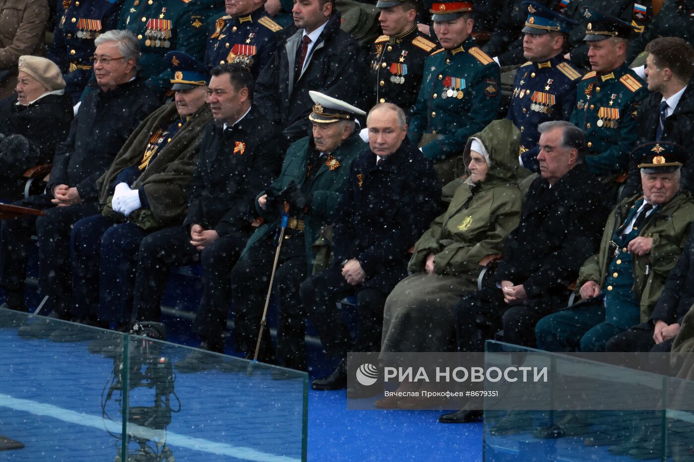 Президент Владимир Путин принял участие в параде Победы в Москве