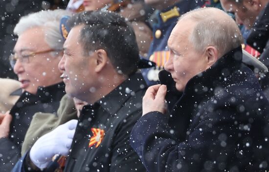 Президент Владимир Путин принял участие в параде Победы в Москве