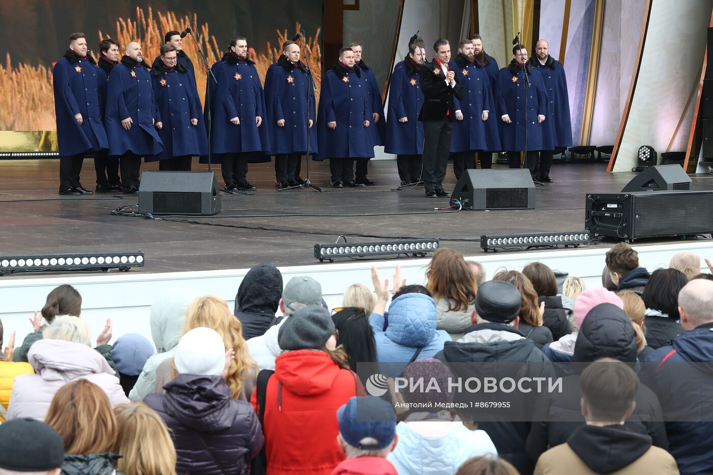 Выставка "Россия". Концерт Хора Сретенского монастыря "Песни Великой Победы"