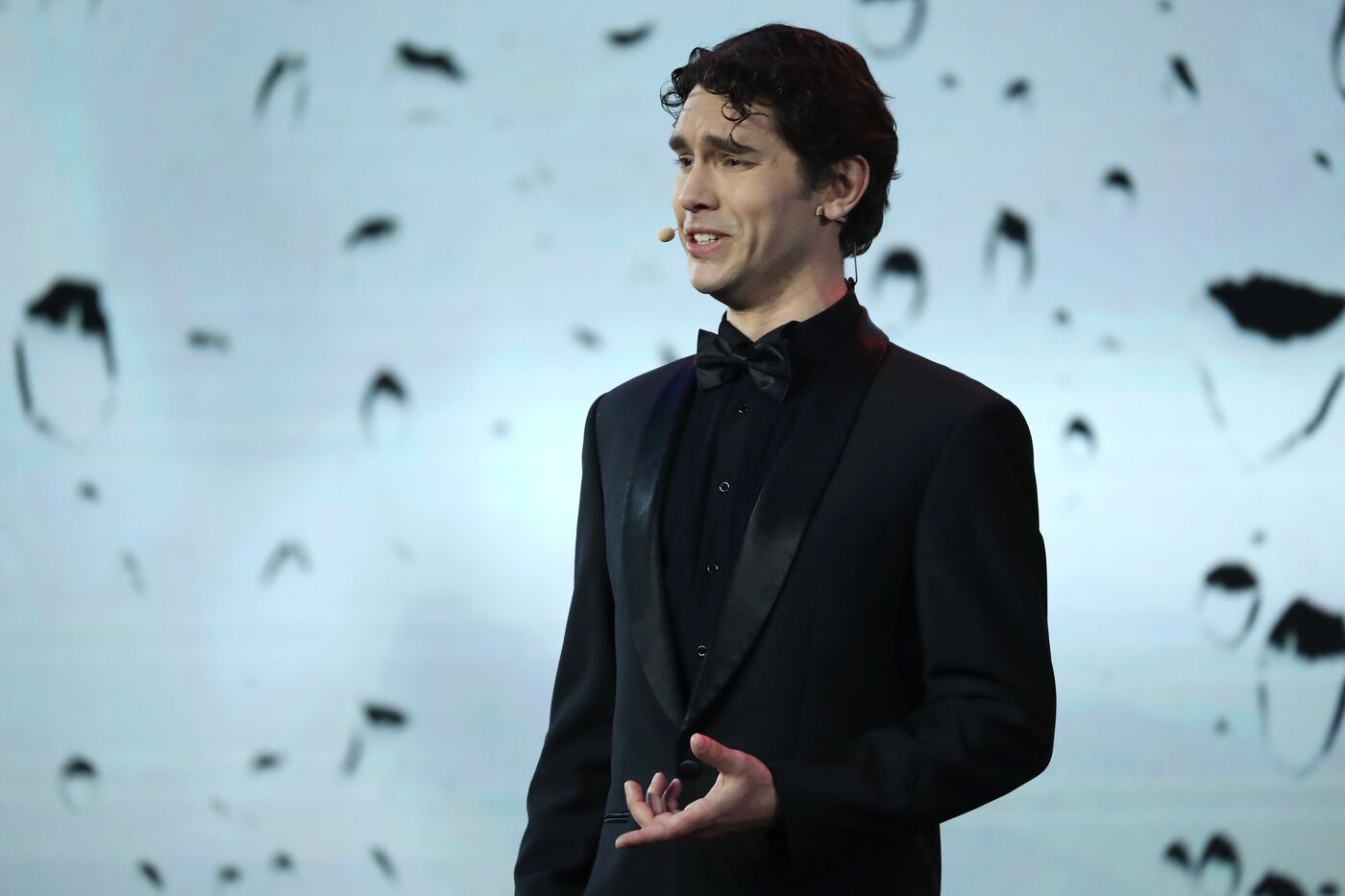 Выставка "Россия". Молодежная оперная программа и детский хор Большого театра "Концерт ко Дню Великой Победы"