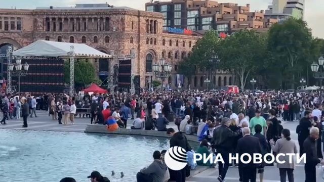 Митинг в Ереване против демаркации границы с Азербайджаном