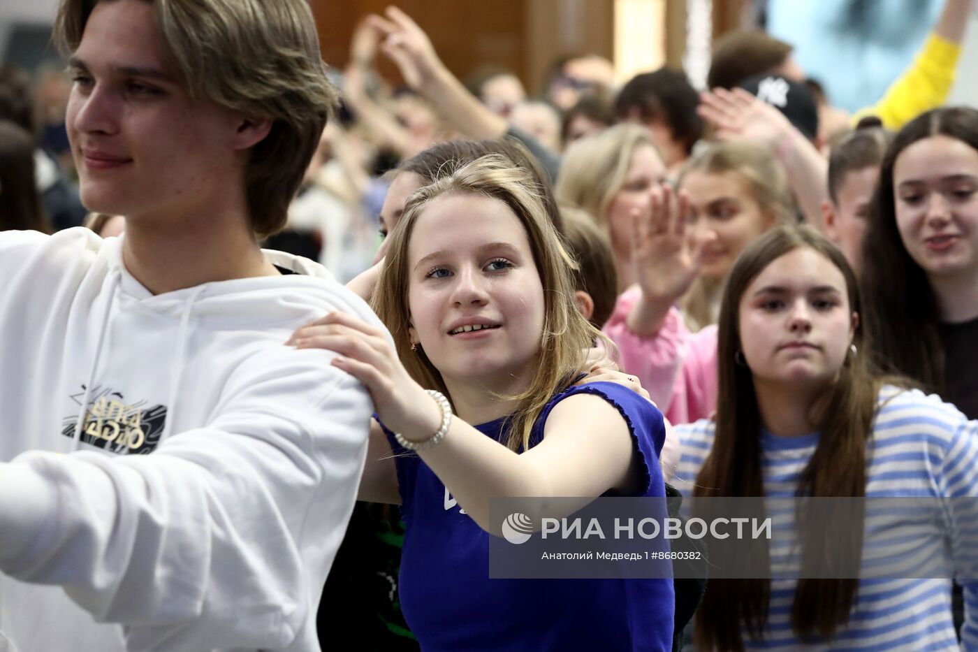 Выставка "Россия". Танцевальный флешмоб