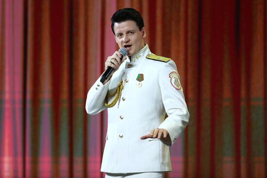 Выставка "Россия". Концерт "Великой победе посвящается..."
