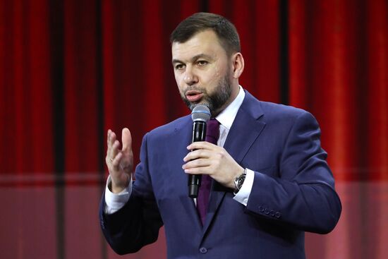 Выставка "Россия". Концерт "Великой победе посвящается..."