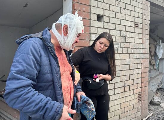 В Белгороде в результате обстрела ВСУ обрушился подъезд многоквартирного жилого дома