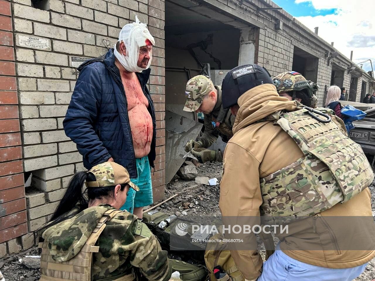 В Белгороде в результате обстрела ВСУ обрушился подъезд многоквартирного жилого дома