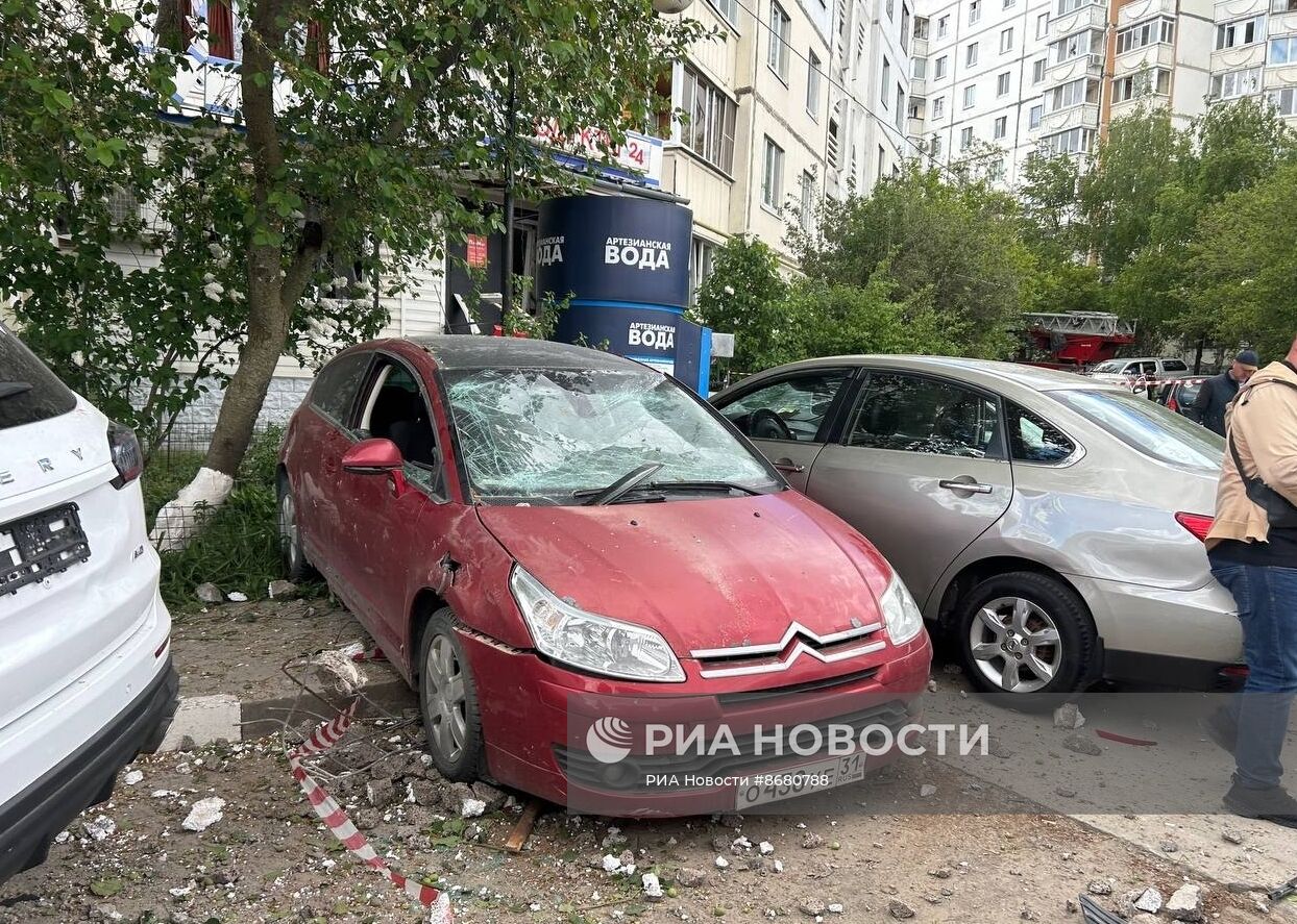 В Белгороде в результате обстрела ВСУ обрушился подъезд многоквартирного жилого дома